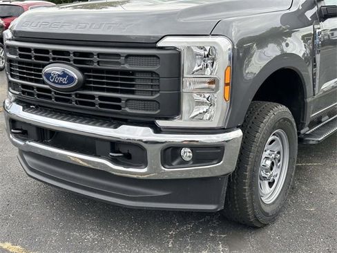 New 2026 Ford F350 XL w/ FX4 Off-Road Package image 8