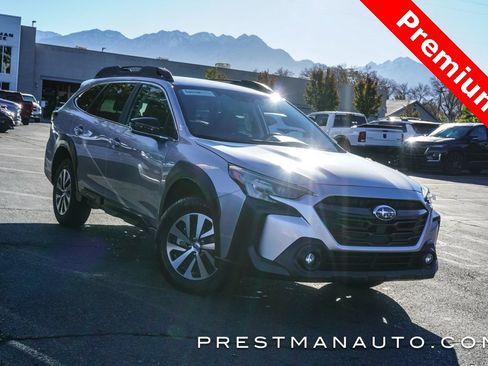 Used 2025 Subaru Outback Premium image 1