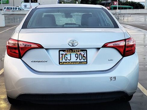 Used 2018 Toyota Corolla LE FWD image 8