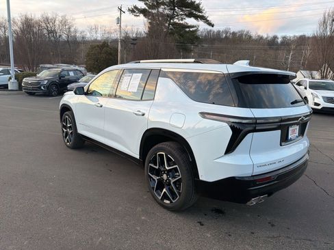 Used 2026 Chevrolet Traverse High Country w/ LPO, Floor Liner Package image 3