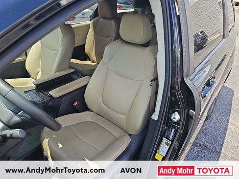 Used 2021 Toyota Sienna XLE w/ XLE Plus Package FWD image 10