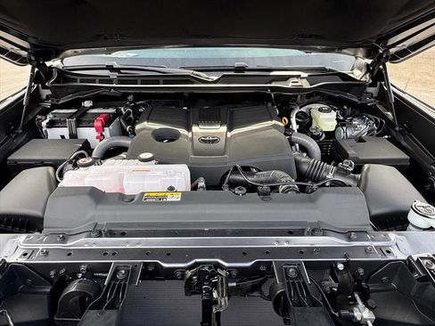 New 2026 Toyota Tundra Platinum AWD/4WD image 14