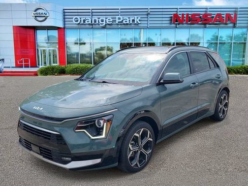 Used 2023 Kia Niro EX Touring FWD image 4