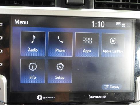 Used 2020 Toyota 4Runner SR5 AWD/4WD image 74