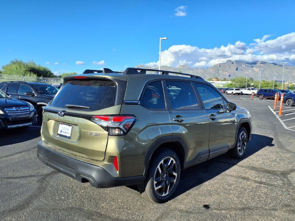 New 2026 Subaru Forester Premium AWD/4WD image 9