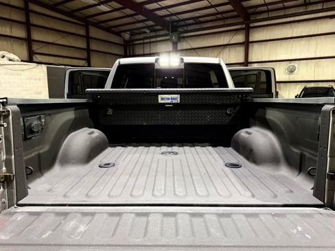 Used 2021 RAM 2500 Laramie AWD/4WD image 19
