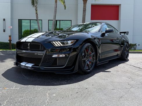 Used 2022 Ford Mustang Shelby GT500 w/ Carbon Fiber Track Pack RWD image 10