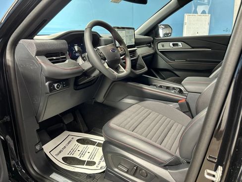 New 2026 Ford Explorer ST-Line w/ ST-Line Street Pack AWD/4WD image 13