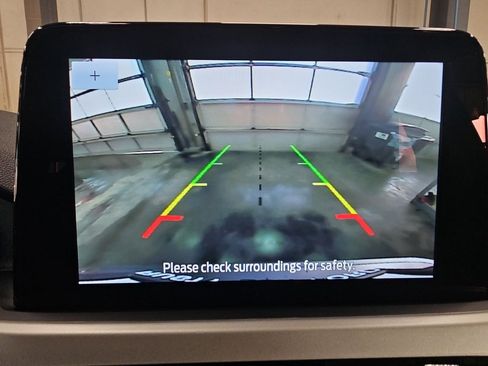 Used 2022 Ford Escape SE w/ SE Sport Appearance Package image 23