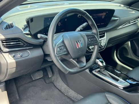 Certified 2024 Buick Envista Sport Touring w/ Convenience I Package FWD image 16