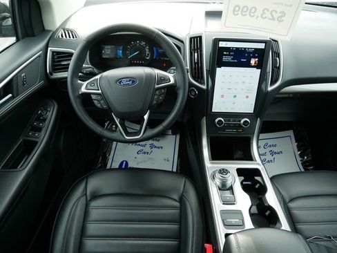 Certified 2024 Ford Edge SEL image 9