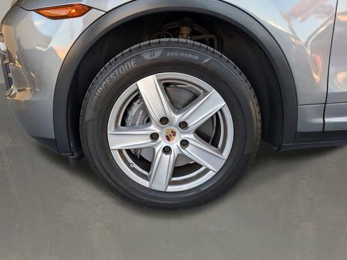 Used 2014 Porsche Cayenne AWD/4WD image 9