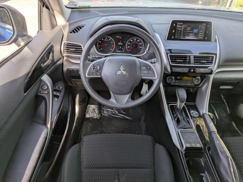 Used 2018 Mitsubishi Eclipse Cross LE image 17