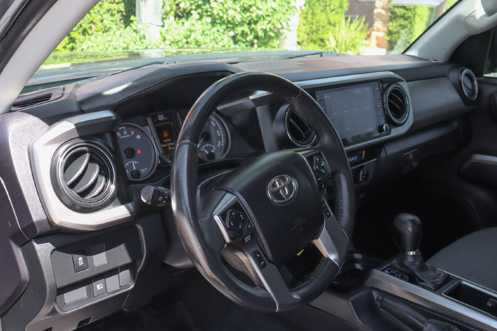 Used 2022 Toyota Tacoma SR5 AWD/4WD image 24