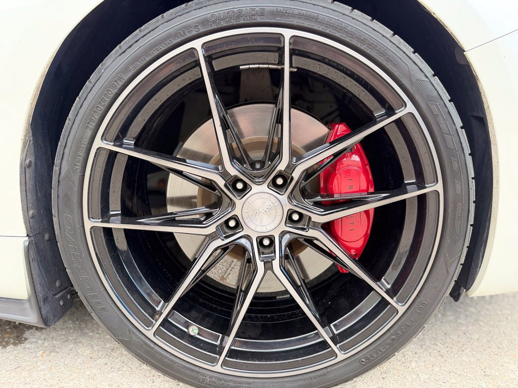 Used 2017 INFINITI Q60 Red Sport 400 AWD/4WD image 13