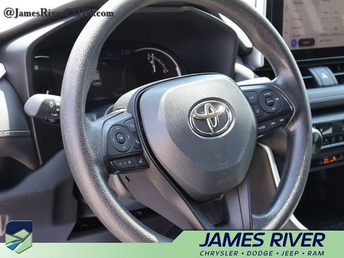 Used 2025 Toyota RAV4 LE FWD image 23