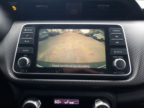 Used 2018 Nissan Kicks SV image 31