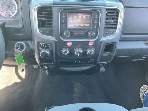 Used 2024 RAM 1500 Warlock RWD image 11
