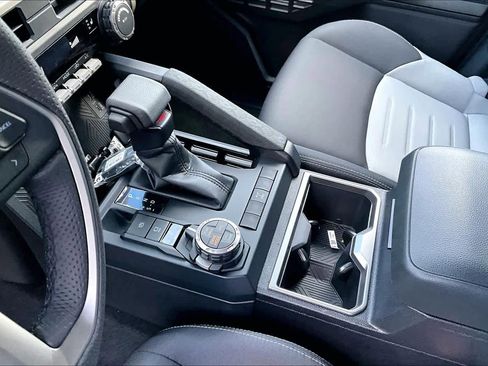 New 2025 Toyota Tacoma TRD Off-Road AWD/4WD image 7