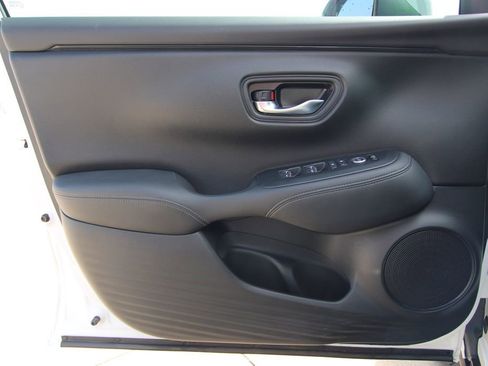 Used 2023 Honda HR-V EX-L image 40