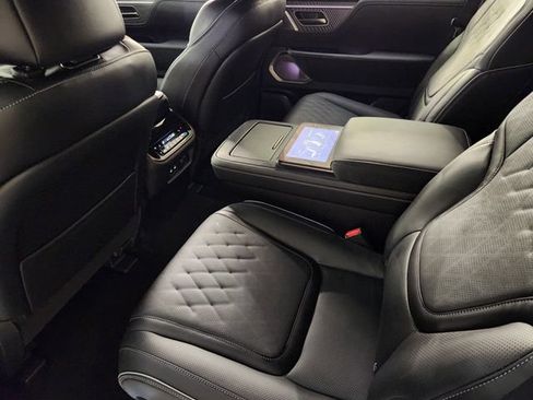 Used 2026 INFINITI QX80 Autograph w/ Premium Cargo Package AWD/4WD image 29