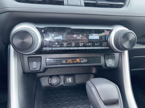 Used 2023 Toyota RAV4 LE image 21