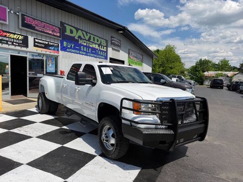 Used 2008 GMC Sierra 3500 SLT w/ Convenience Package AWD/4WD image 4