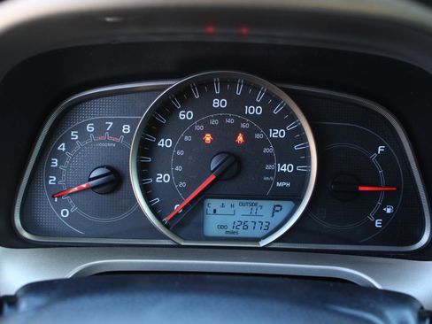 Used 2015 Toyota RAV4 LE image 12