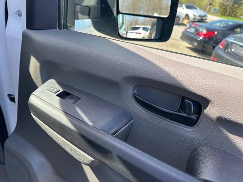 Used 2020 Nissan NV 2500 S RWD image 23