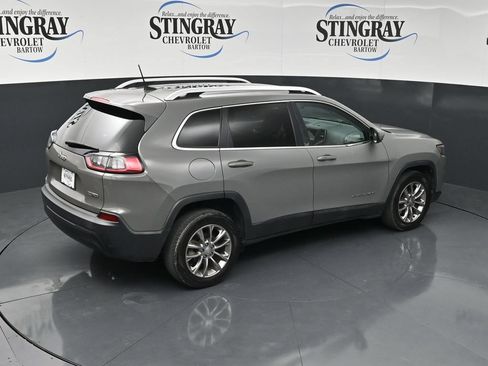 Used 2020 Jeep Cherokee Latitude Plus w/ Comfort/Convenience Group FWD image 36