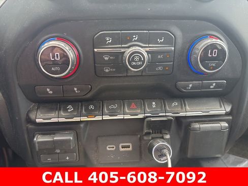 Used 2021 Chevrolet Silverado 1500 LT Trail Boss w/ Convenience Package II AWD/4WD image 8