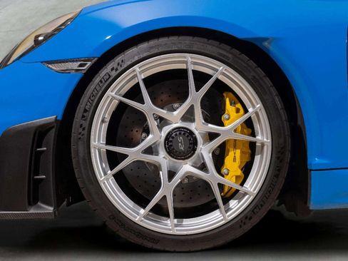 Used 2024 Porsche 718 Cayman GT4 RS image 17