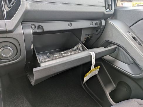 New 2026 Nissan Frontier SV w/ Tow Package RWD image 25