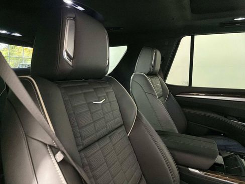 Used 2026 Cadillac Escalade Platinum Sport AWD/4WD image 27
