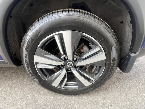 Used 2021 Nissan Rogue Platinum AWD/4WD image 11