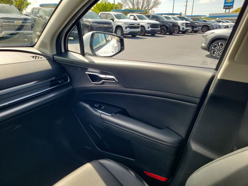Used 2024 Kia Sportage SX FWD image 12