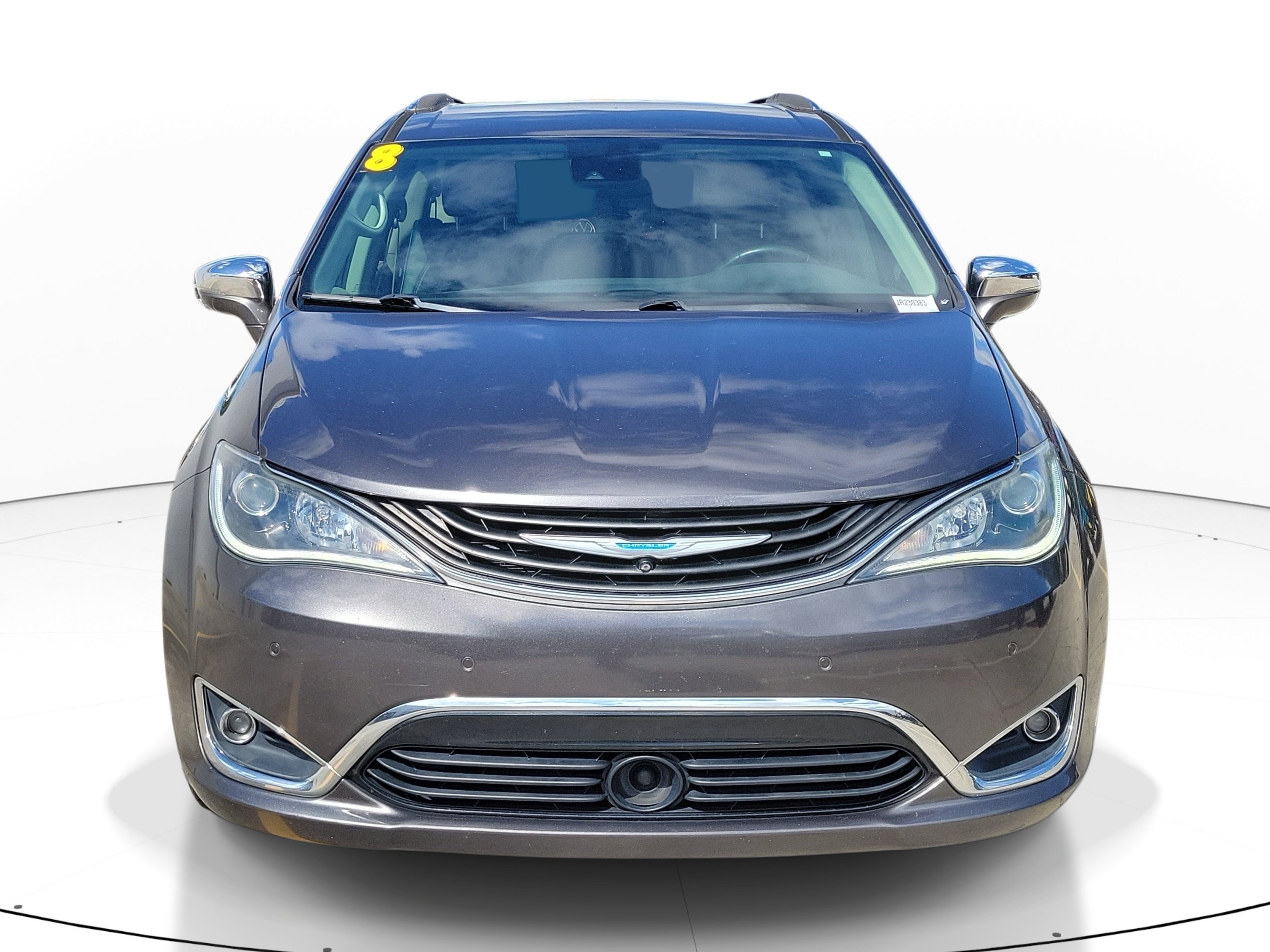 Used 2018 Chrysler Pacifica Limited w/ Advanced Safetytec Group FWD image 2