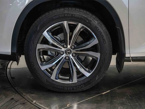 Used 2022 Lexus RX 350L FWD w/ Premium Package image 9