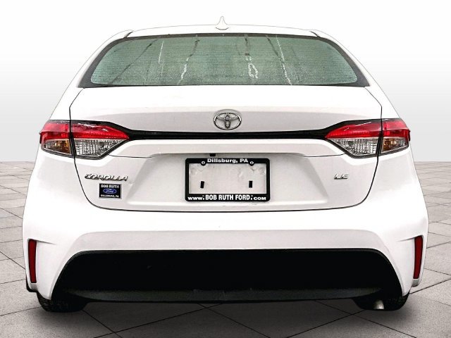 Used 2025 Toyota Corolla LE FWD image 4