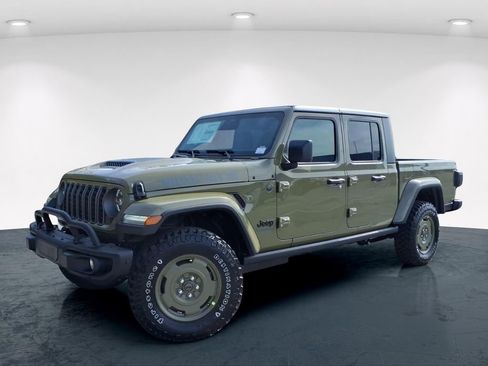 New 2026 Jeep Gladiator Willys AWD/4WD image 1