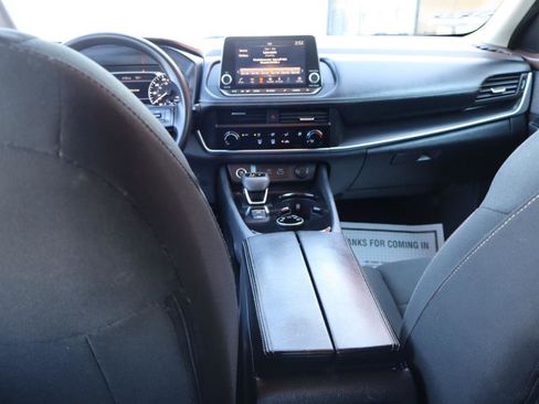 Used 2023 Nissan Rogue S AWD/4WD image 22