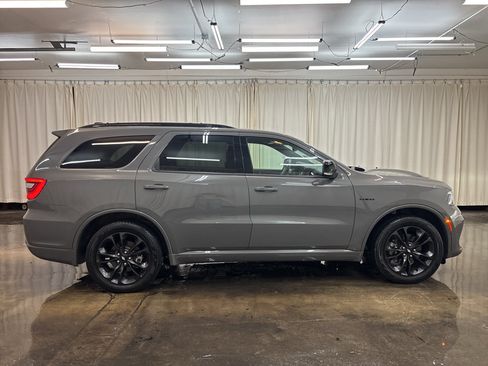 Used 2025 Dodge Durango R/T w/ Blacktop Package AWD/4WD image 6