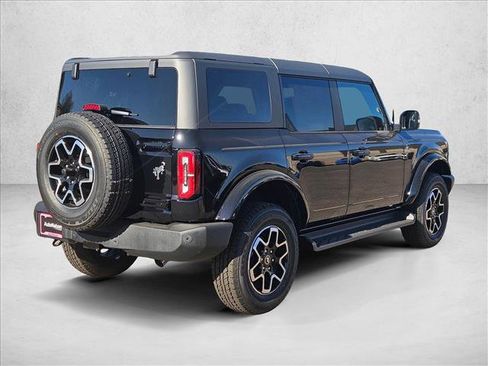 New 2025 Ford Bronco Outer Banks AWD/4WD image 2