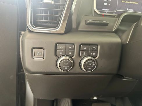 Used 2023 GMC Sierra 1500 Denali Ultimate AWD/4WD image 19