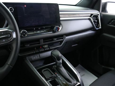 Used 2023 GMC Canyon Elevation image 19