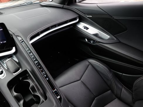 Used 2023 Chevrolet Corvette Stingray Coupe w/ 1LT RWD image 19