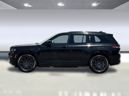 Used 2024 Jeep Grand Cherokee Summit w/ High Altitude Package AWD/4WD image 2