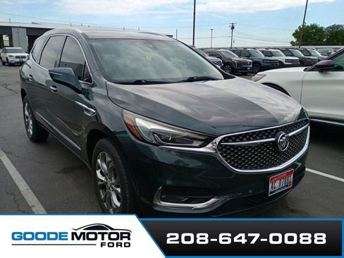 Used 2018 Buick Enclave Avenir w/ Avenir Technology Package AWD/4WD image 4
