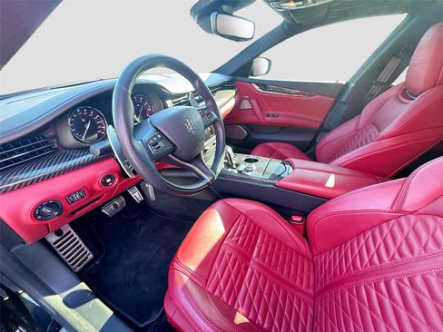 Used 2022 Maserati Quattroporte Trofeo image 17