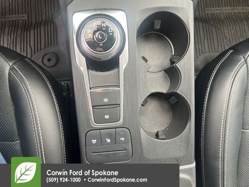 Used 2020 Ford Escape Titanium w/ Titanium Premium Package 2.0 image 17